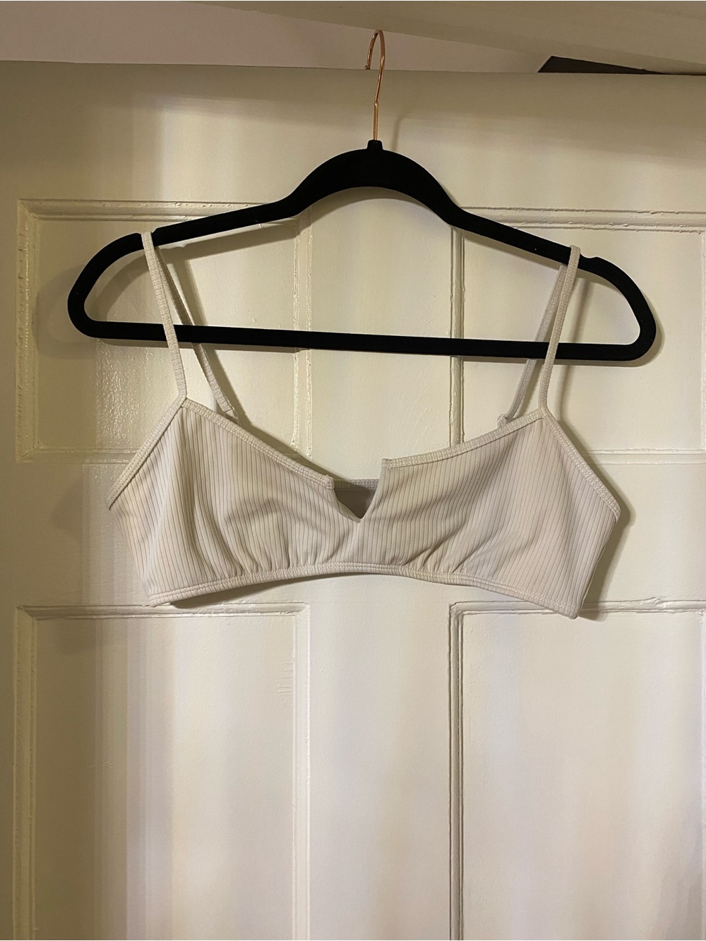 Kendall & Kylie Cream Ribbed V-Notch Bralette